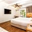 Hotel Cocoplum Beach