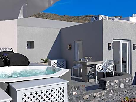 Superior Villa with Plunge Pool & Sea View