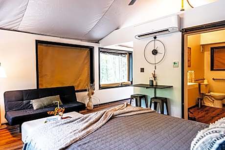 Suite with Mountain View