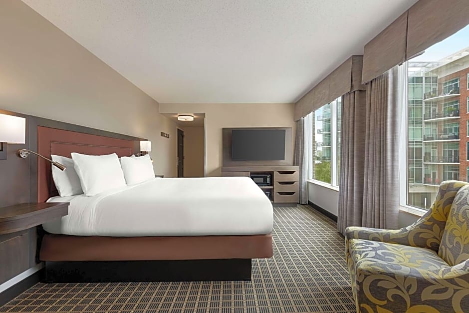 Hampton Inn By Hilton & Suites Greenville-Downtown-Riverplace