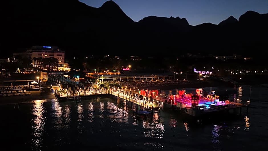 Catamaran Quality Times