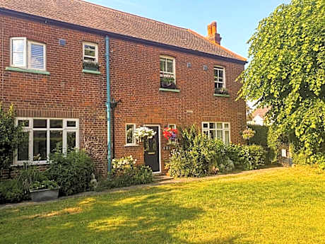The Lodge Stanwell