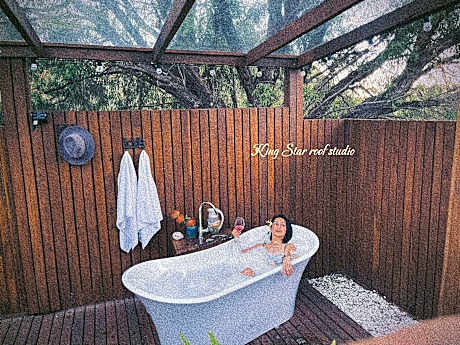 Grape Juice Retreat Rustic romantic gateway 5mins to beaches & town