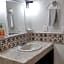 Solimar Inn Suites