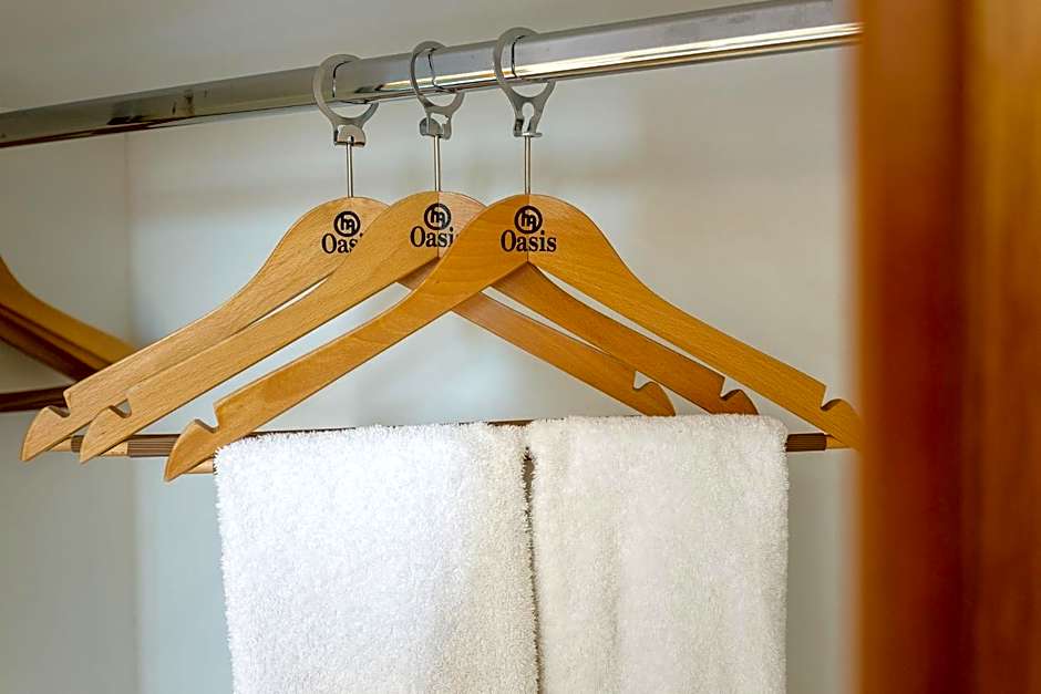 Oasis Hotel Apartments