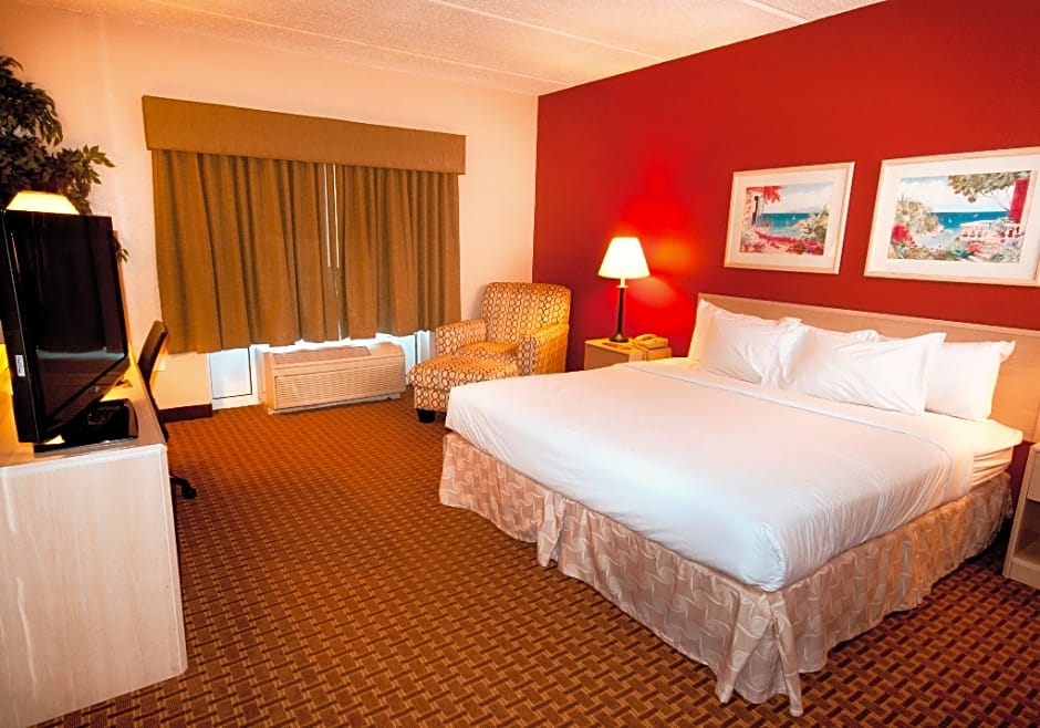 Americlnn Hotel & Suites