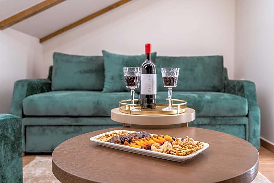 FLOARA DI MUNTE Forest Luxury Suites