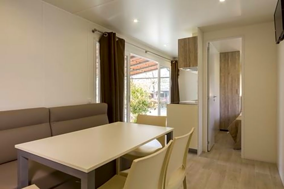 The Garda Village - Near Spiaggia Brema