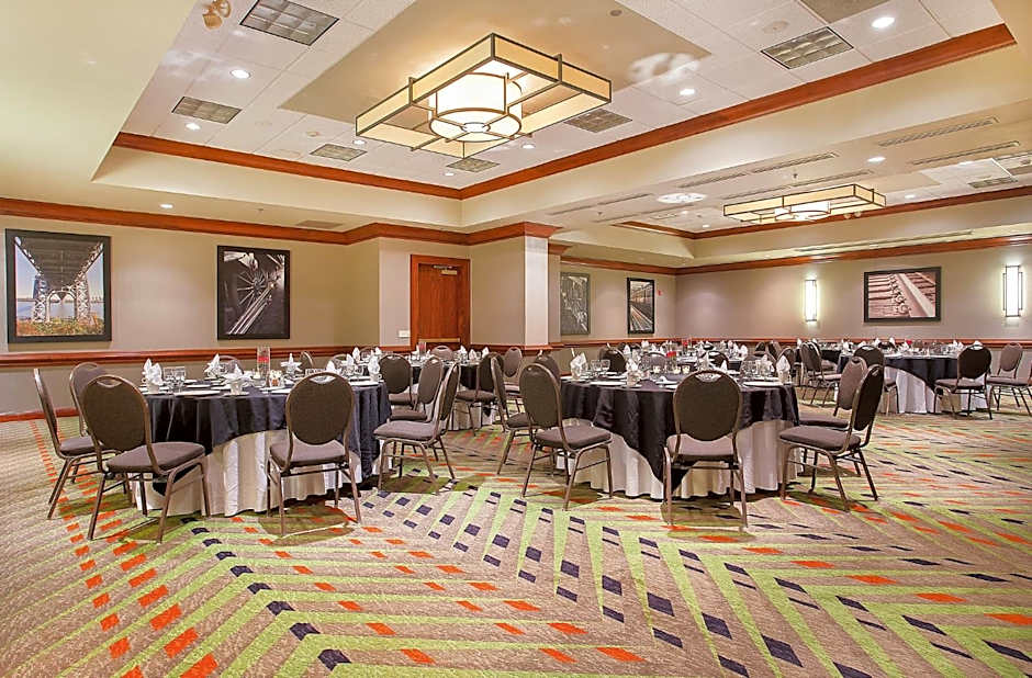 Holiday Inn University Plaza-Bowling Green By IHG