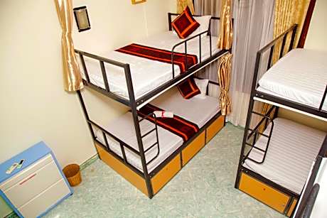 Bed in 6-Bed Mixed Dormitory Room