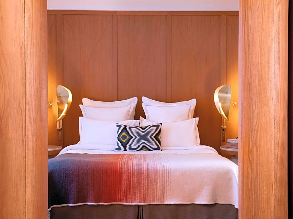 Hôtel Vernet Champs Elysées Paris