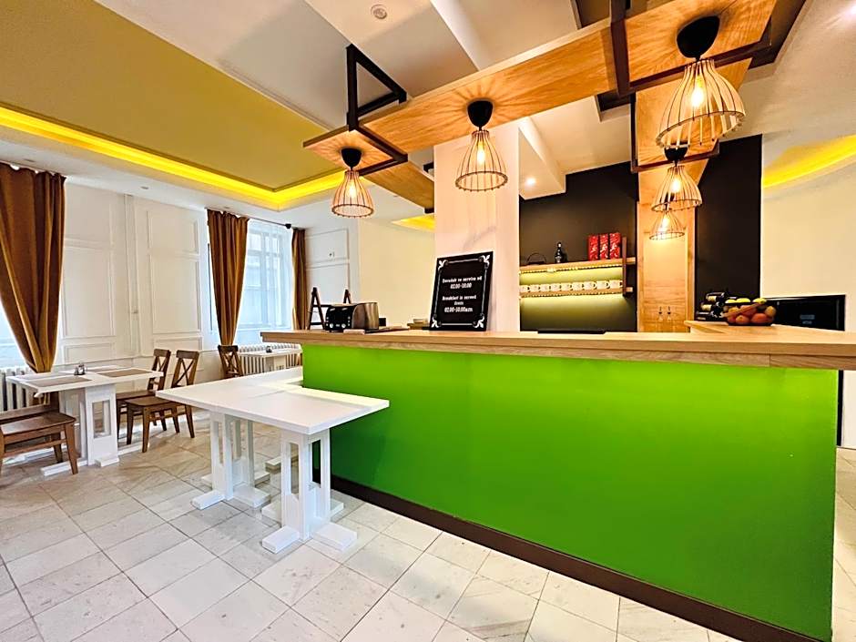 Side One Design Hotel Garni