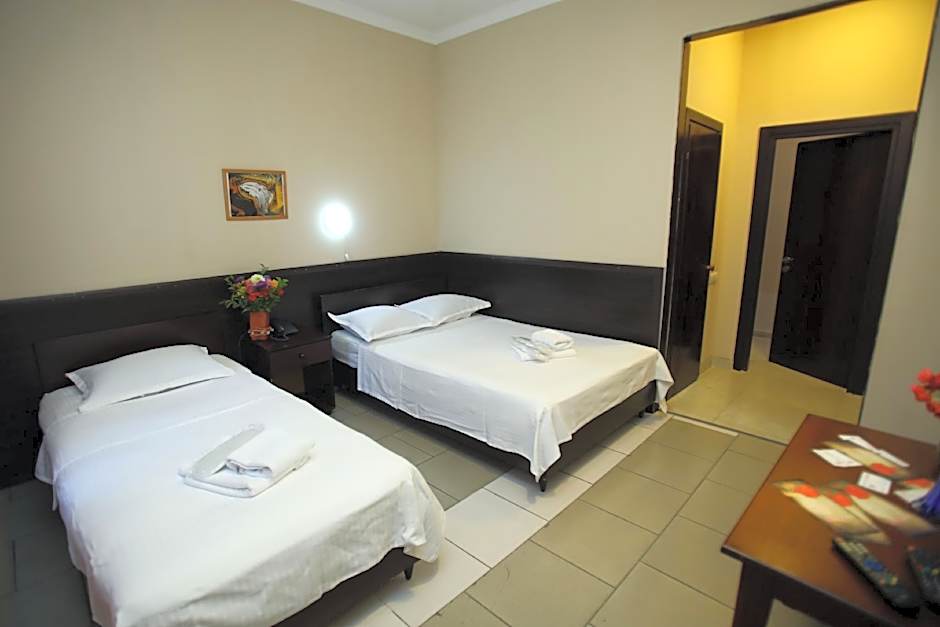 Route Hotel