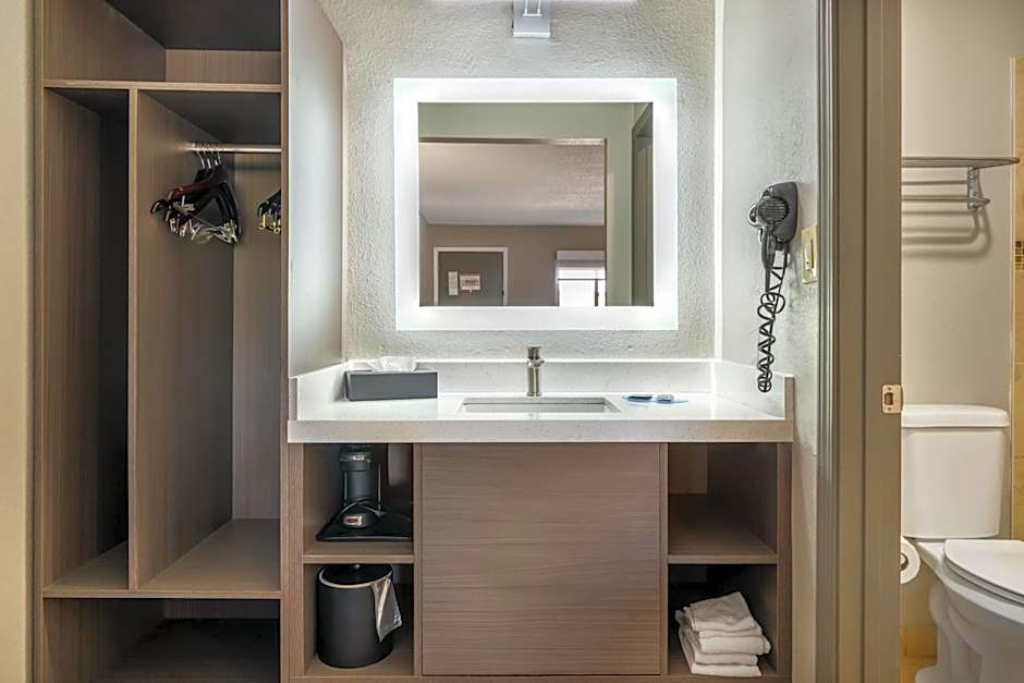 Best Western Green Tree Inn