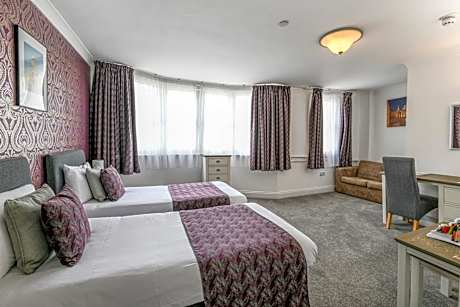 Deluxe Twin Room
