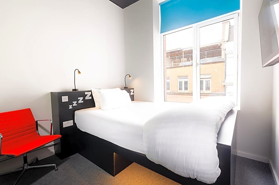 REZz Temple Bar, Dublin