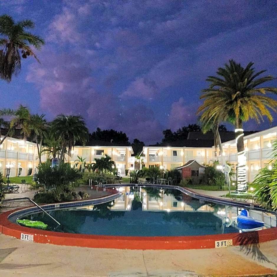 Rodeway Inn – Holiday, FL