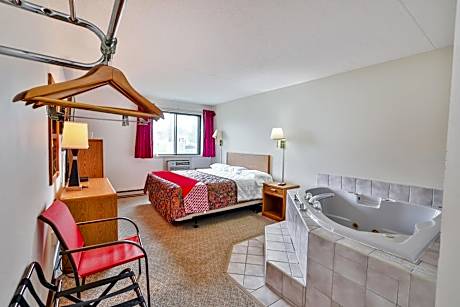 King Bed with Jetted Tub