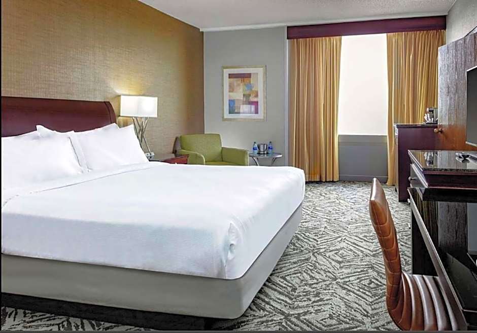 DoubleTree By Hilton Omaha Downtown