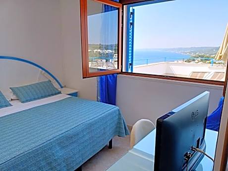 Family Room with Sea View