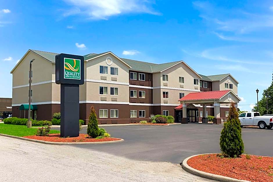 Quality Inn & Suites Ferdinand