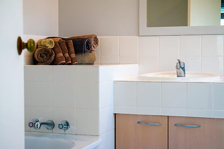 Maxwell's Guest House and Tiny Home