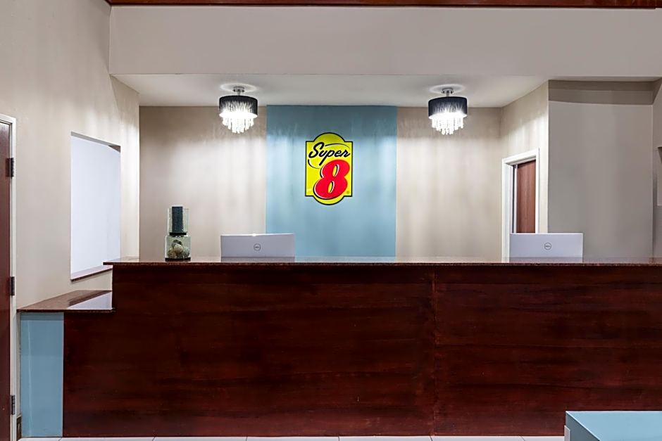 Super 8 by Wyndham Lubbock West 
