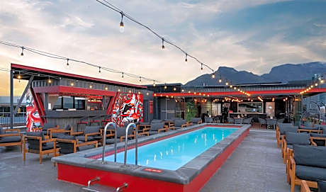 Radisson RED Hotel V&A Waterfront Cape Town