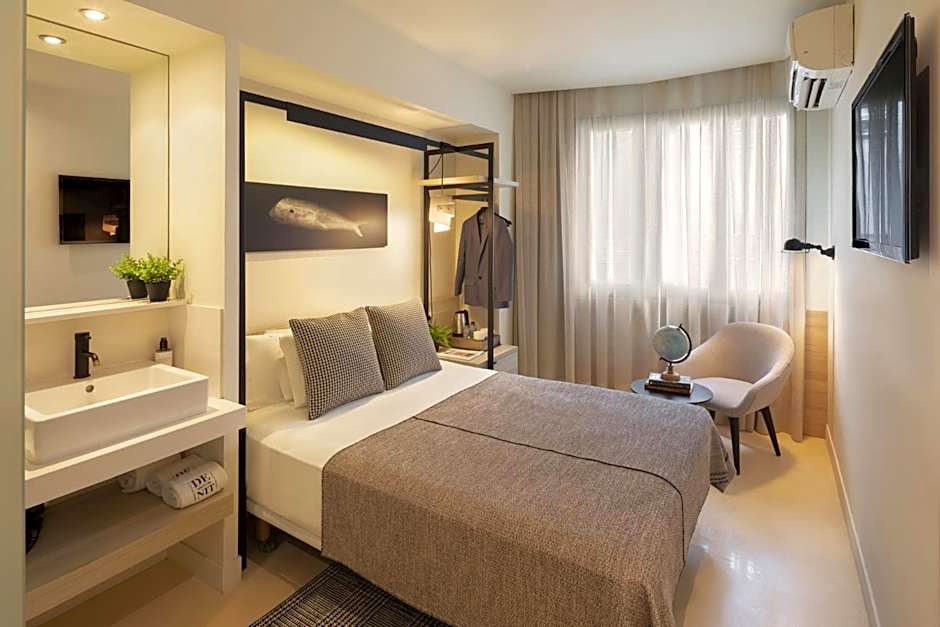 Photo 1 of 4 of Cozy Double Room