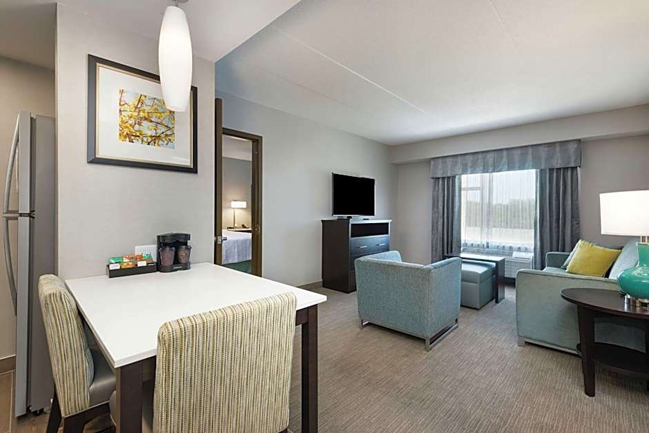Homewood Suites by Hilton Ottawa Airport