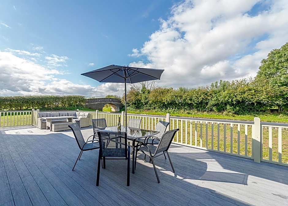 Winston Farm Lodges