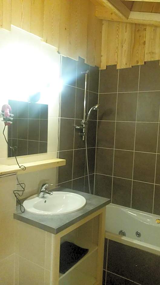 Apart'hotel & Spa "La Destiere"