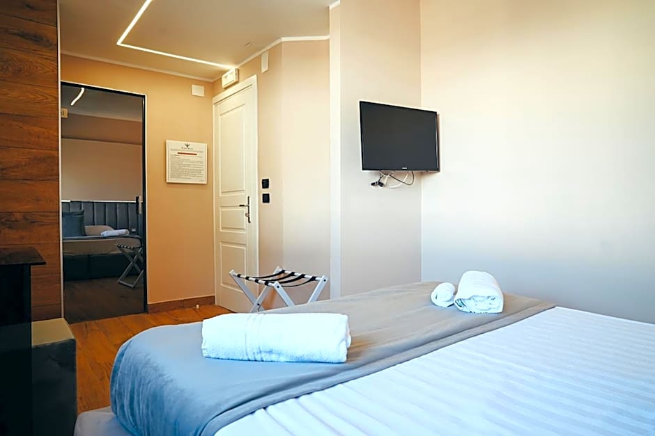 Photo 1 of 7 of Standard 1 Double Bed or 2 Beds