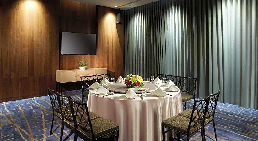 Discovery Hotel