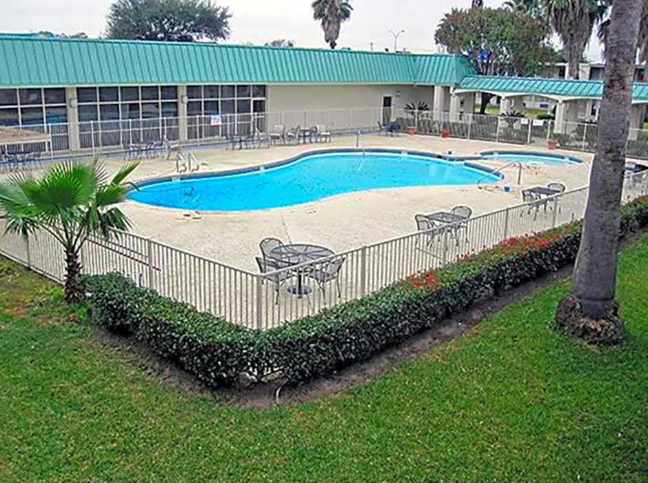 Motel 6-Houston, TX - East