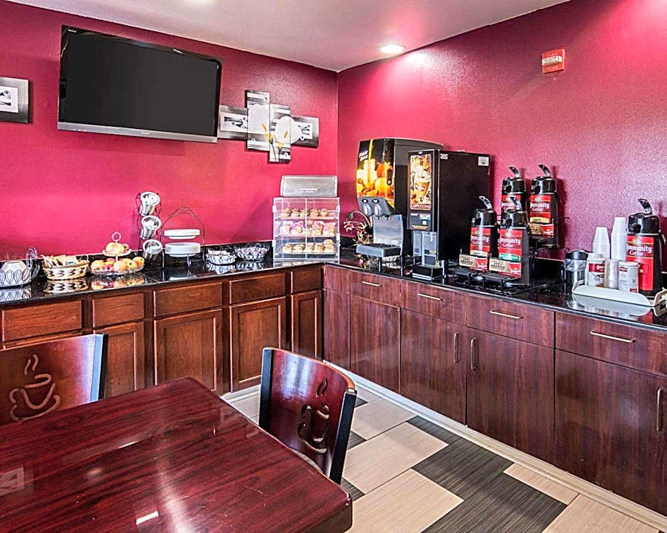 Econo Lodge Inn & Suites Natchitoches