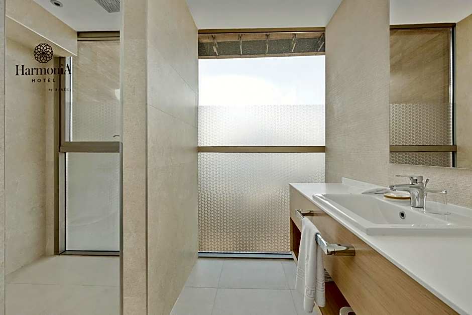 Hotel Harmonia by Dukley