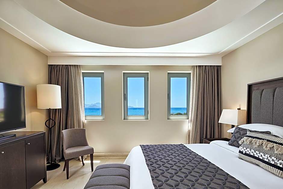 Photo 1 of 14 of Villa, Sea View