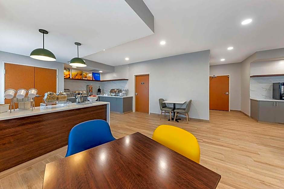 Comfort Inn & Suites Oklahoma City North - Quail Springs