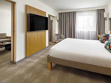 Executive King Suite with Sofa