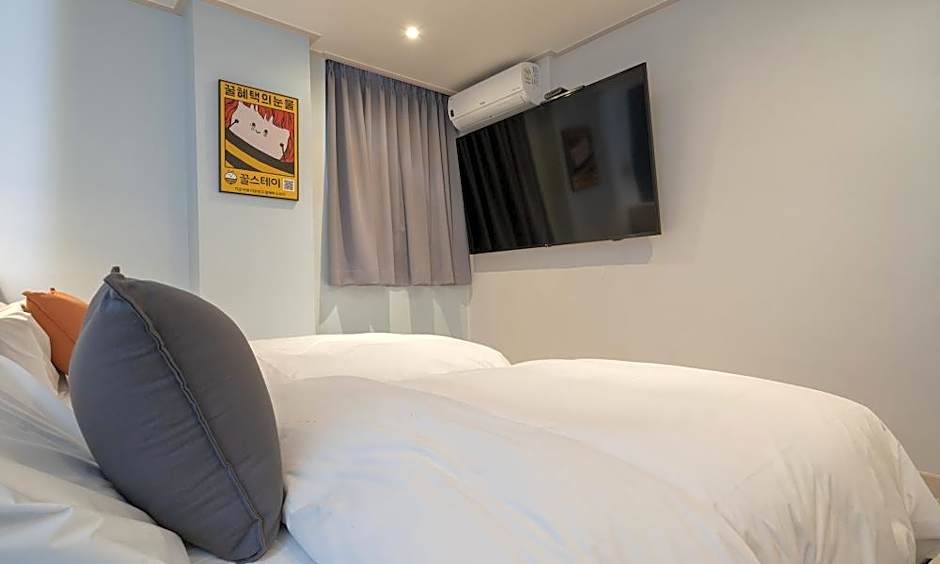 Uiwang Hotel Nine