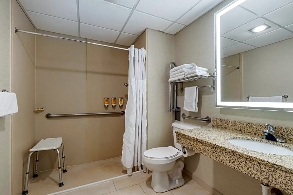 Best Western Plus Steeplegate Inn