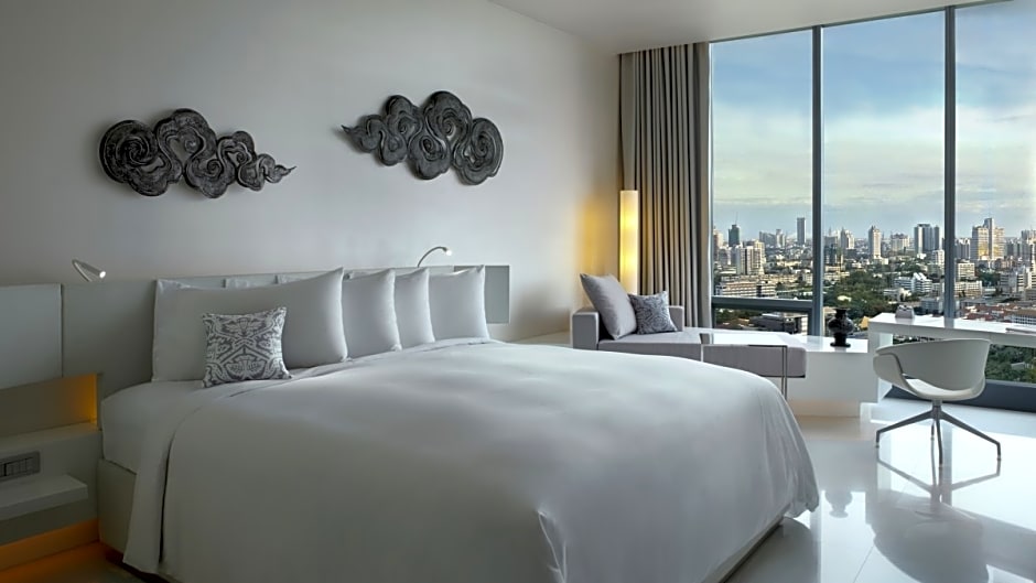 Photo 1 of 1 of City Skyline 1 King Bed