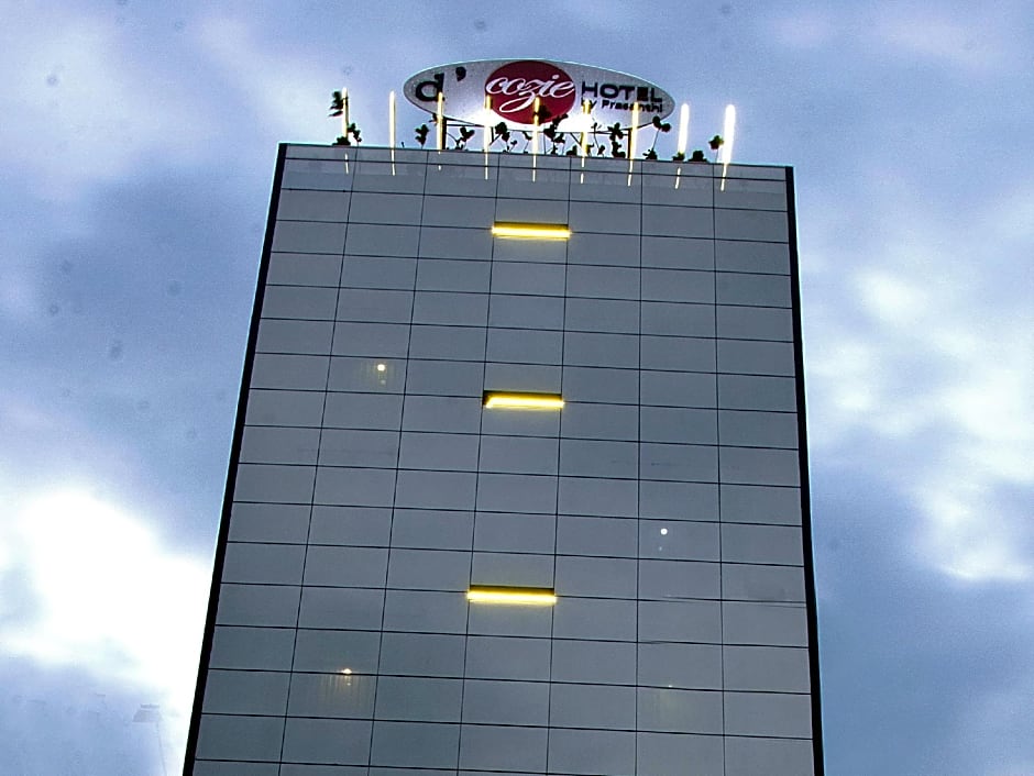 Dcozie Hotel