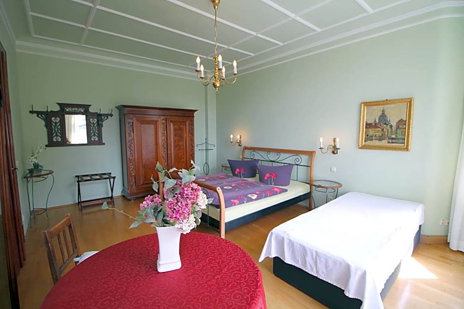 Hotel-Appartement-Villa Ulenburg