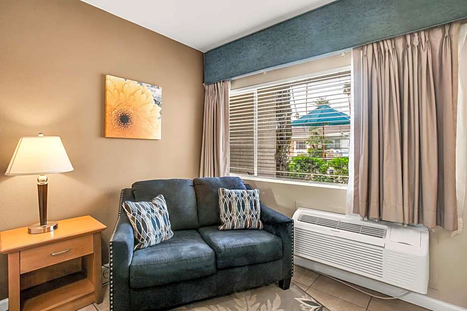 The Inn At Deep Canyon