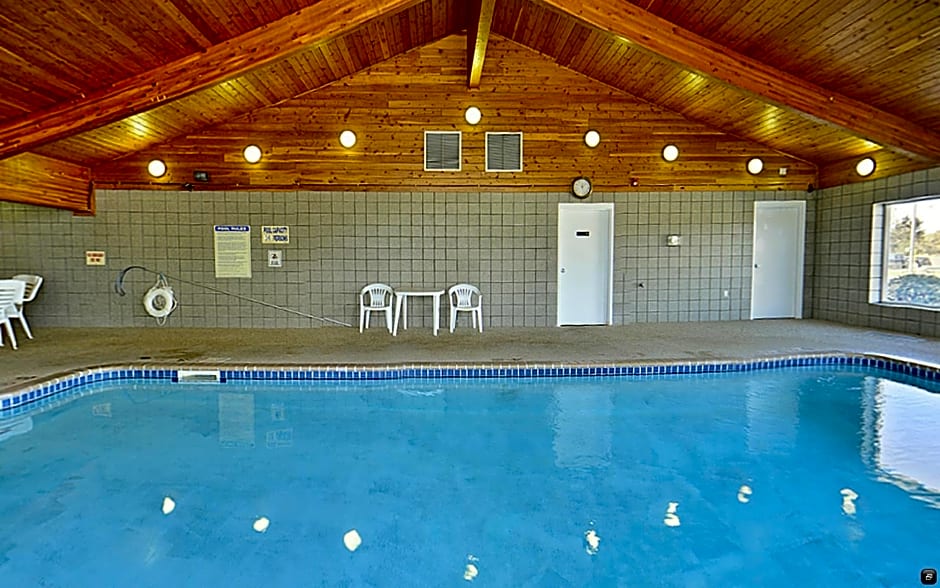 HomeTown Inn