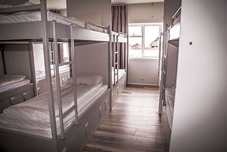Mixed Dormitory Room