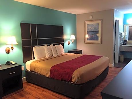 Standard King Room - Non-Smoking