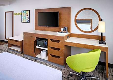 Room with Two Queen Beds - Non-Smoking